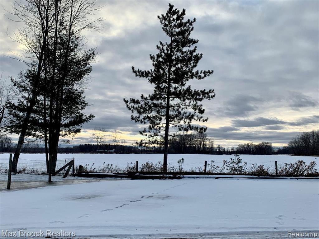 725 Wirbel Road Pinconning, MI 48650 - Photo 63 of 89