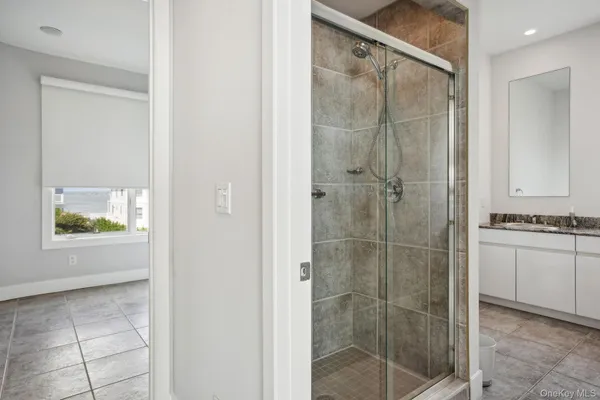 $200,000 | 681 Dune Road, West Hampton Dunes, NY 11978