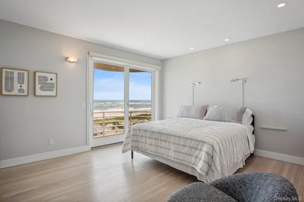 $200,000 | 681 Dune Road, West Hampton Dunes, NY 11978