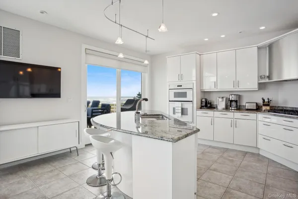 $200,000 | 681 Dune Road, West Hampton Dunes, NY 11978