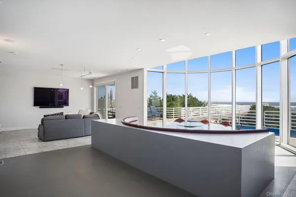 $200,000 | 681 Dune Road, West Hampton Dunes, NY 11978