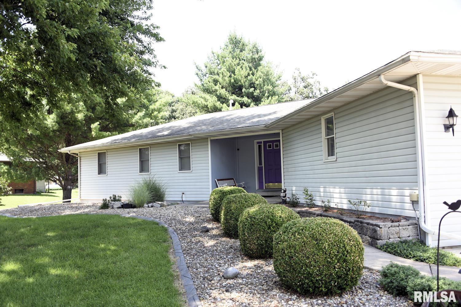 8155 Old Jacksonville Road Pleasant Plains, IL 62677 - Photo 2 of 26