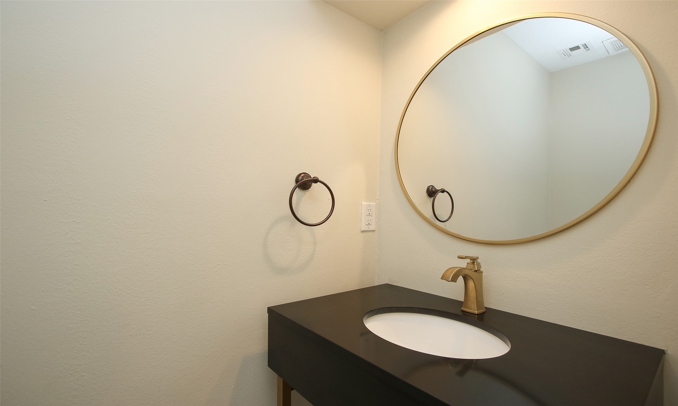 14641 Perthshire Road Houston, TX 77079 - Photo 16 of 37