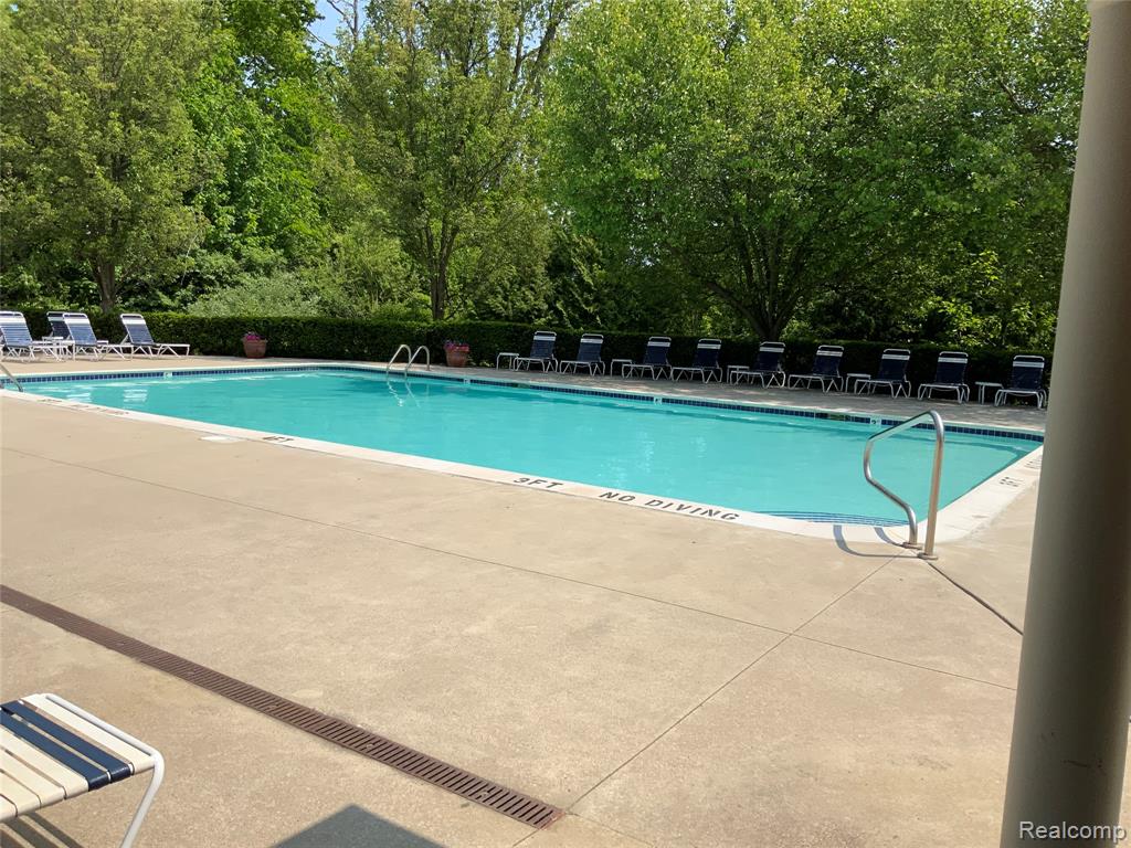3577 Oakmonte Boulevard Rochester, MI 48306 - Photo 23 of 26