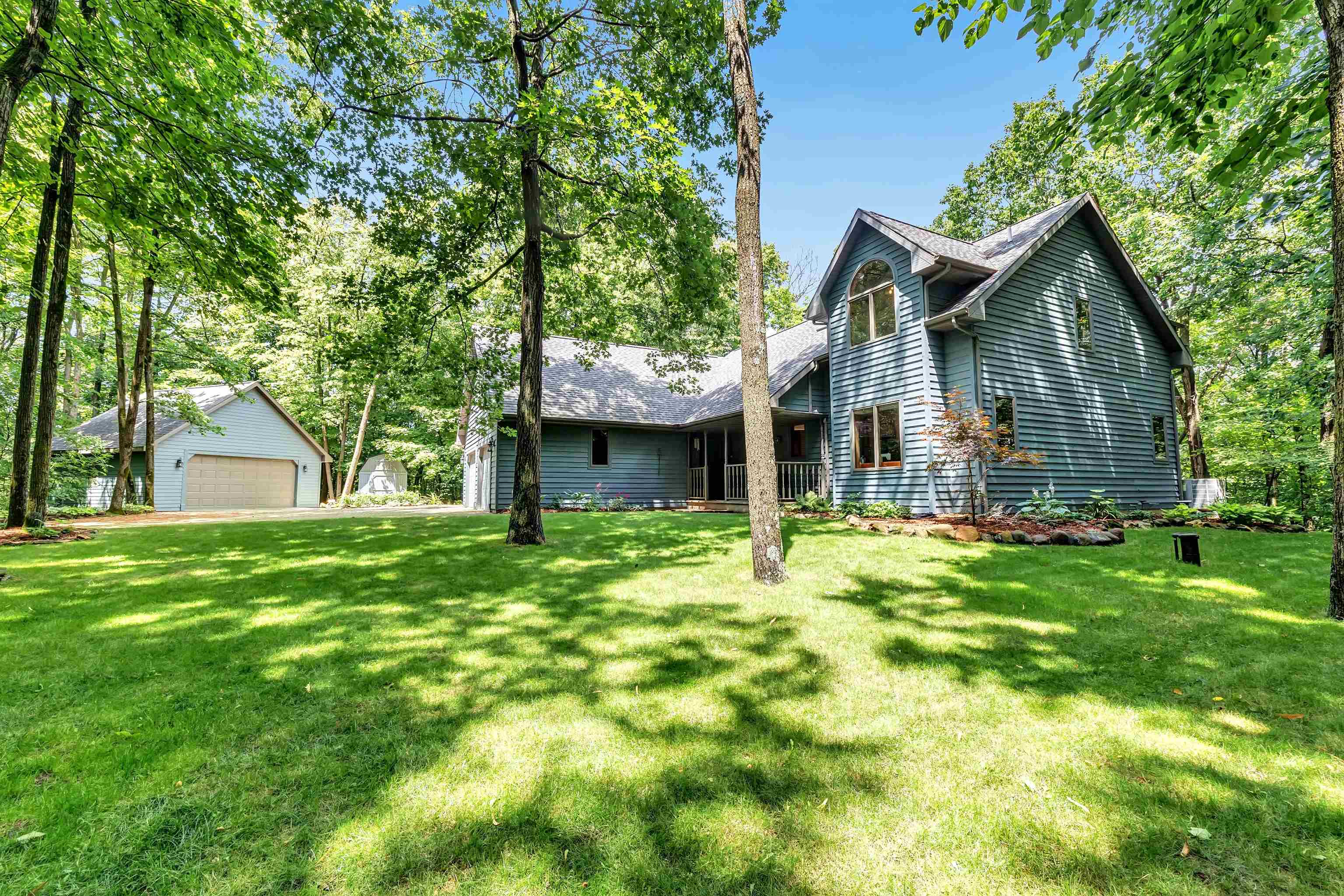 N2146 Fox Ridge Lane New London, WI 54961 - Photo 2 of 58