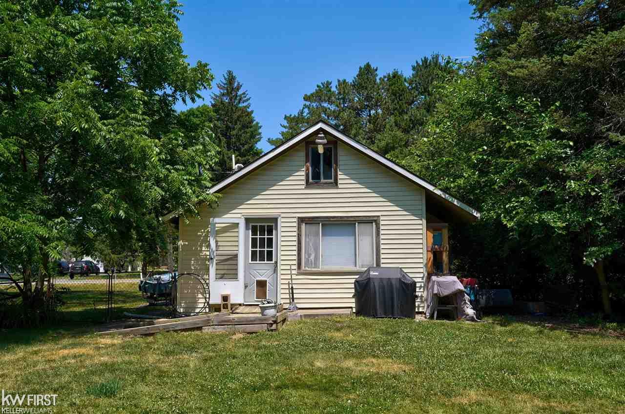 4313 Calkins Road Flint, MI 48532 - Photo 38 of 42