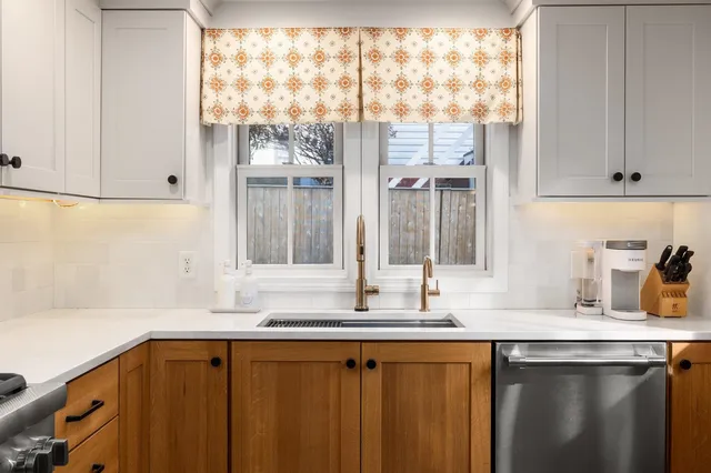 $1,350,000 | 405 Pleasant Street, Portsmouth, NH 03801