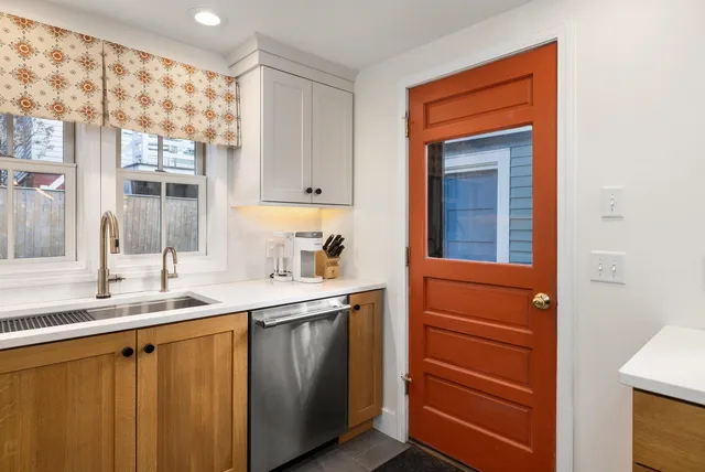 $1,350,000 | 405 Pleasant Street, Portsmouth, NH 03801