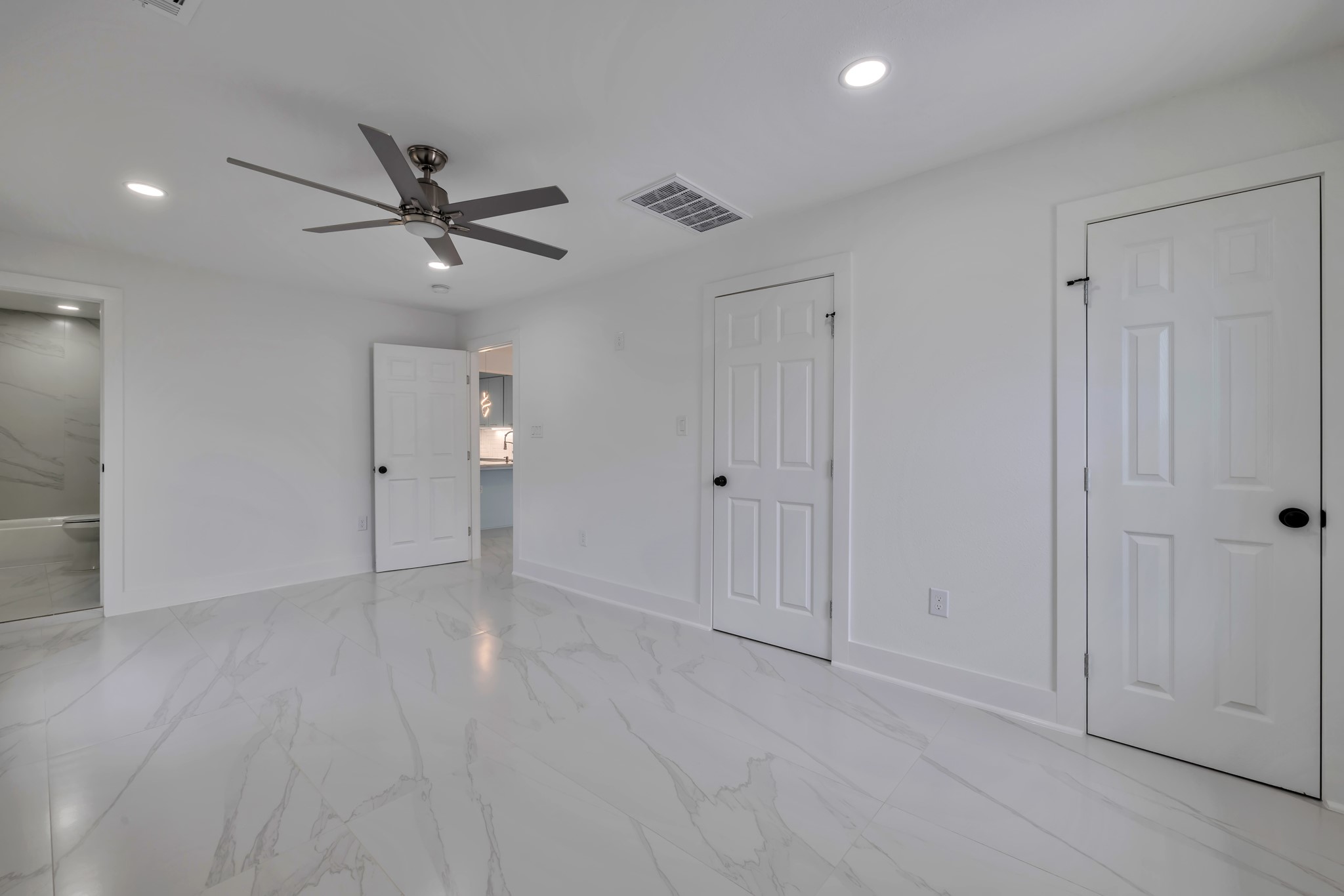 8709 Tarbell Road Houston, TX 77034 - Photo 5 of 25 a view of an empty room