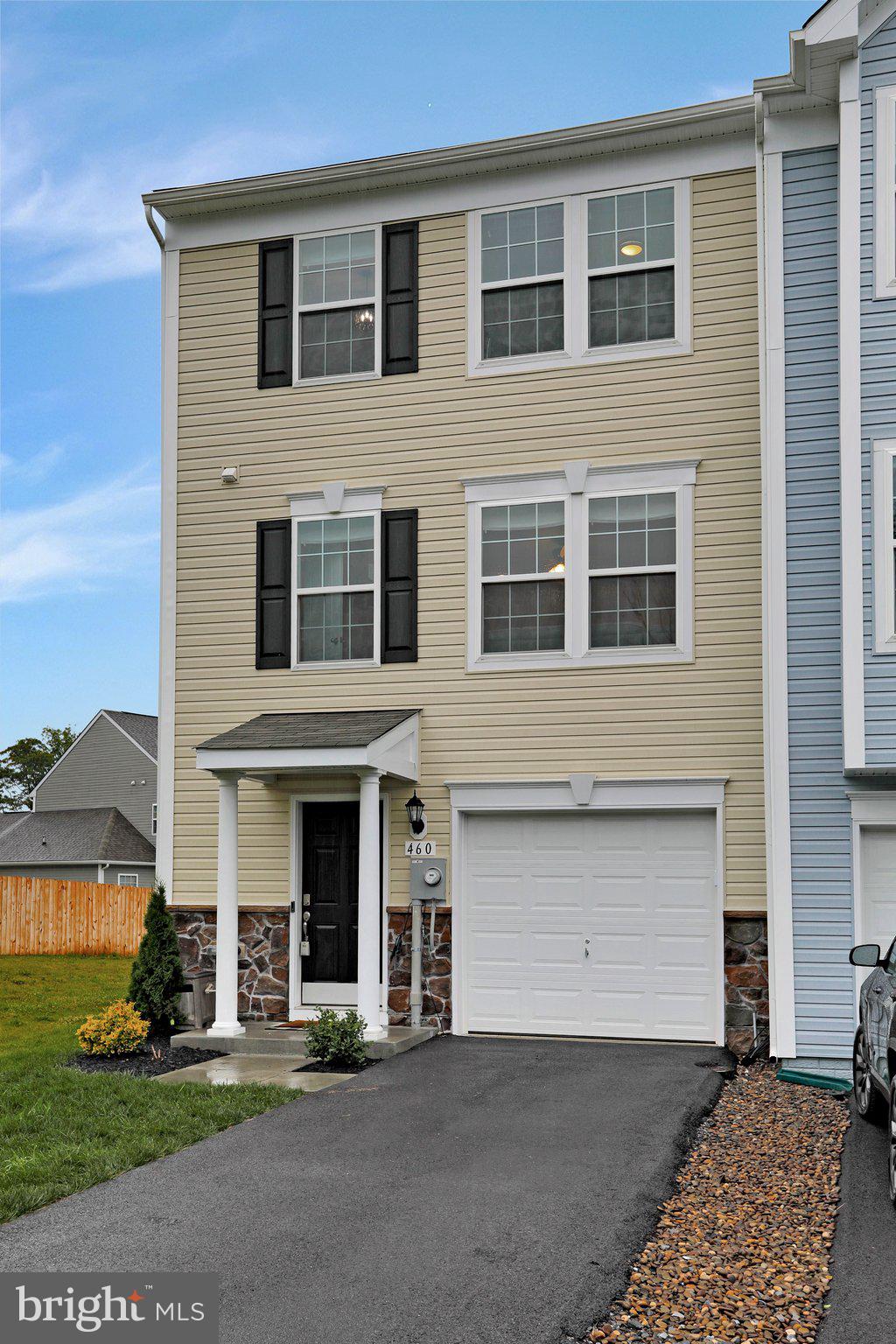 460 Rumbling Rock Road Hedgesville, WV 25427 - Photo 2 of 24