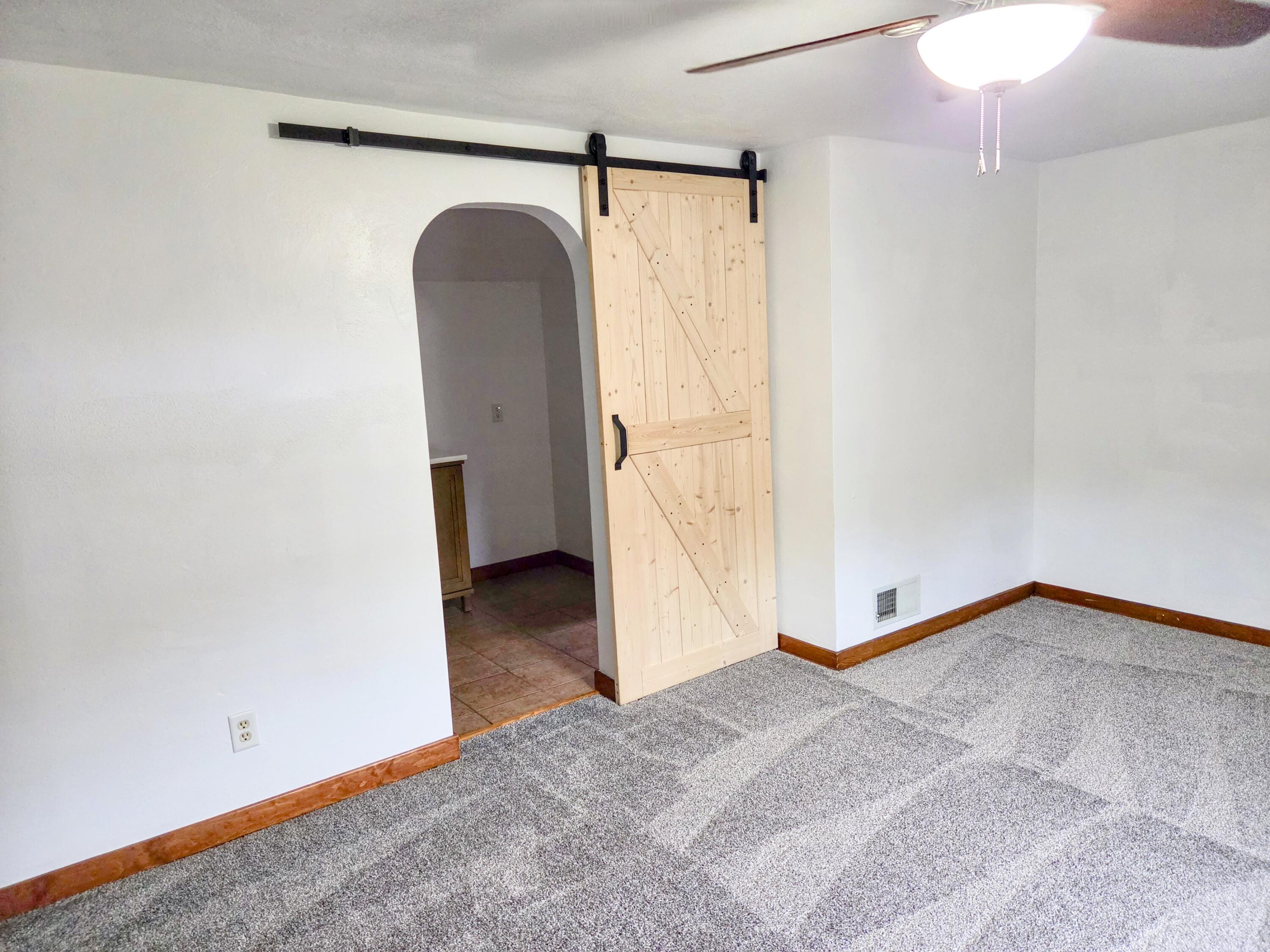 707 North Broad Street Griffith, IN 46319 - Photo 20 of 21 3000x2250