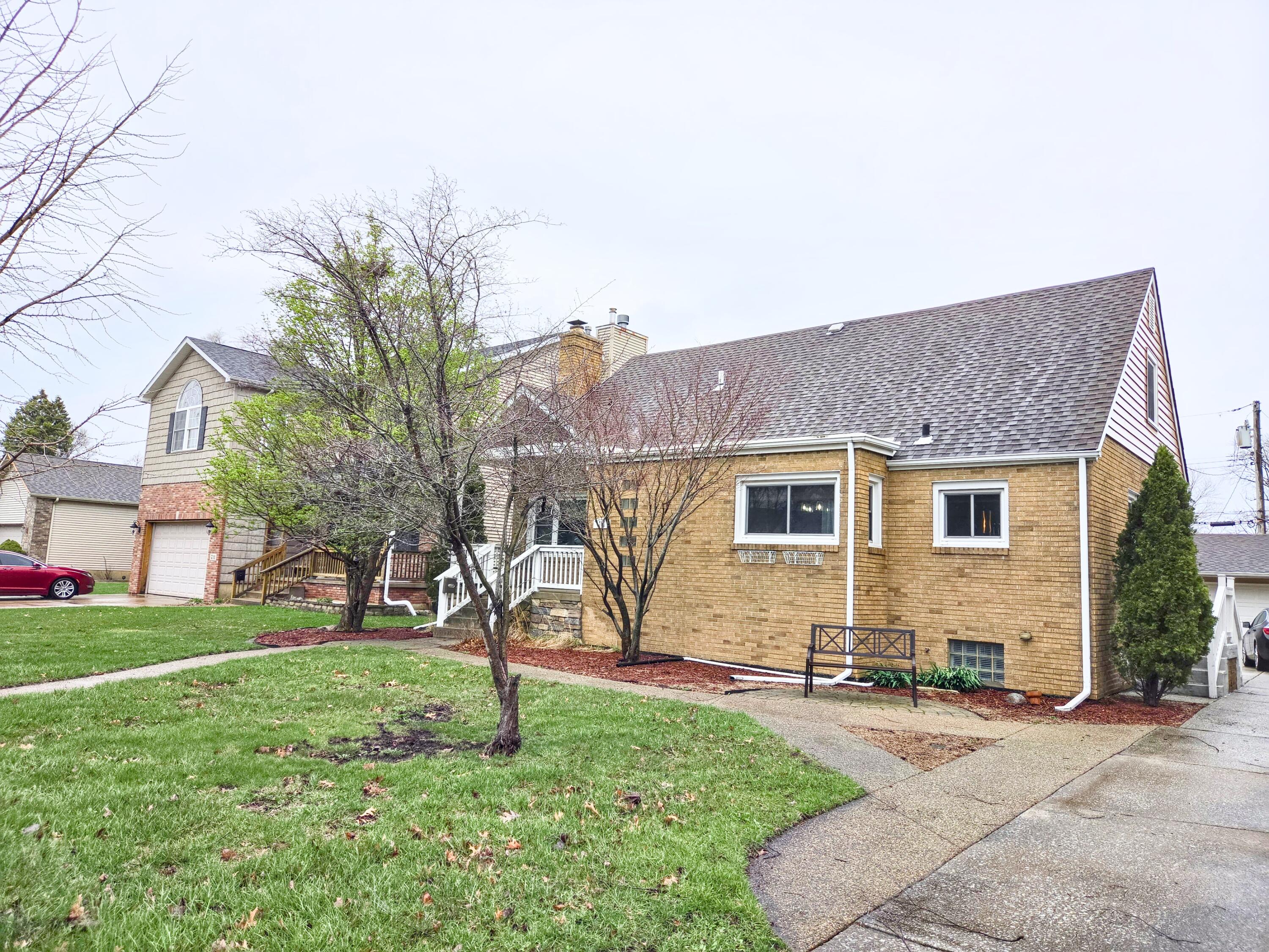 707 North Broad Street Griffith, IN 46319 - Photo 2 of 21 3000x2250