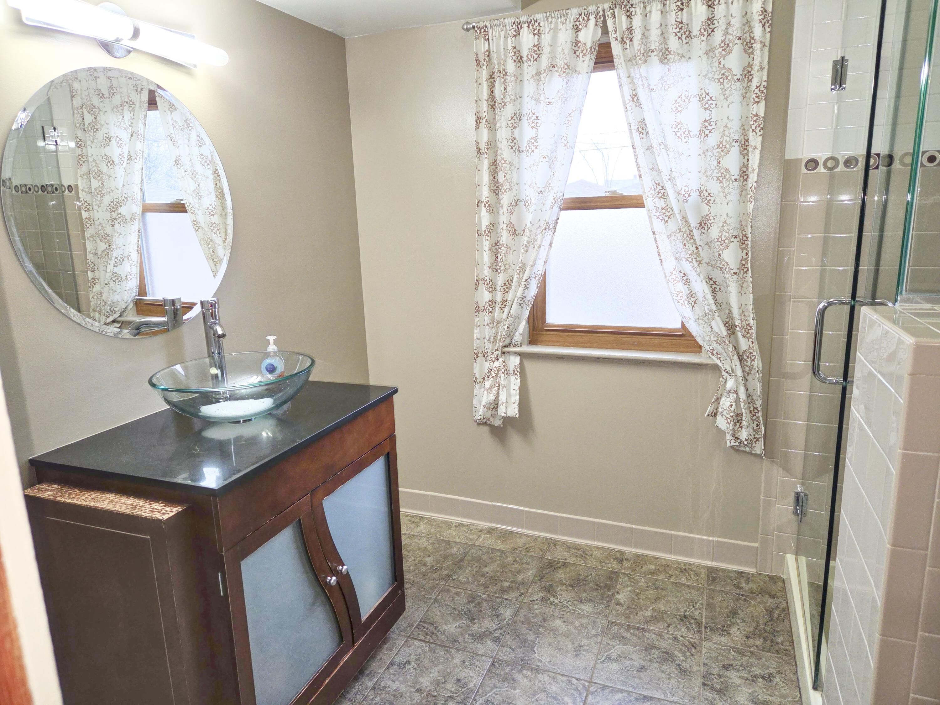 707 North Broad Street Griffith, IN 46319 - Photo 5 of 21 3000x2250