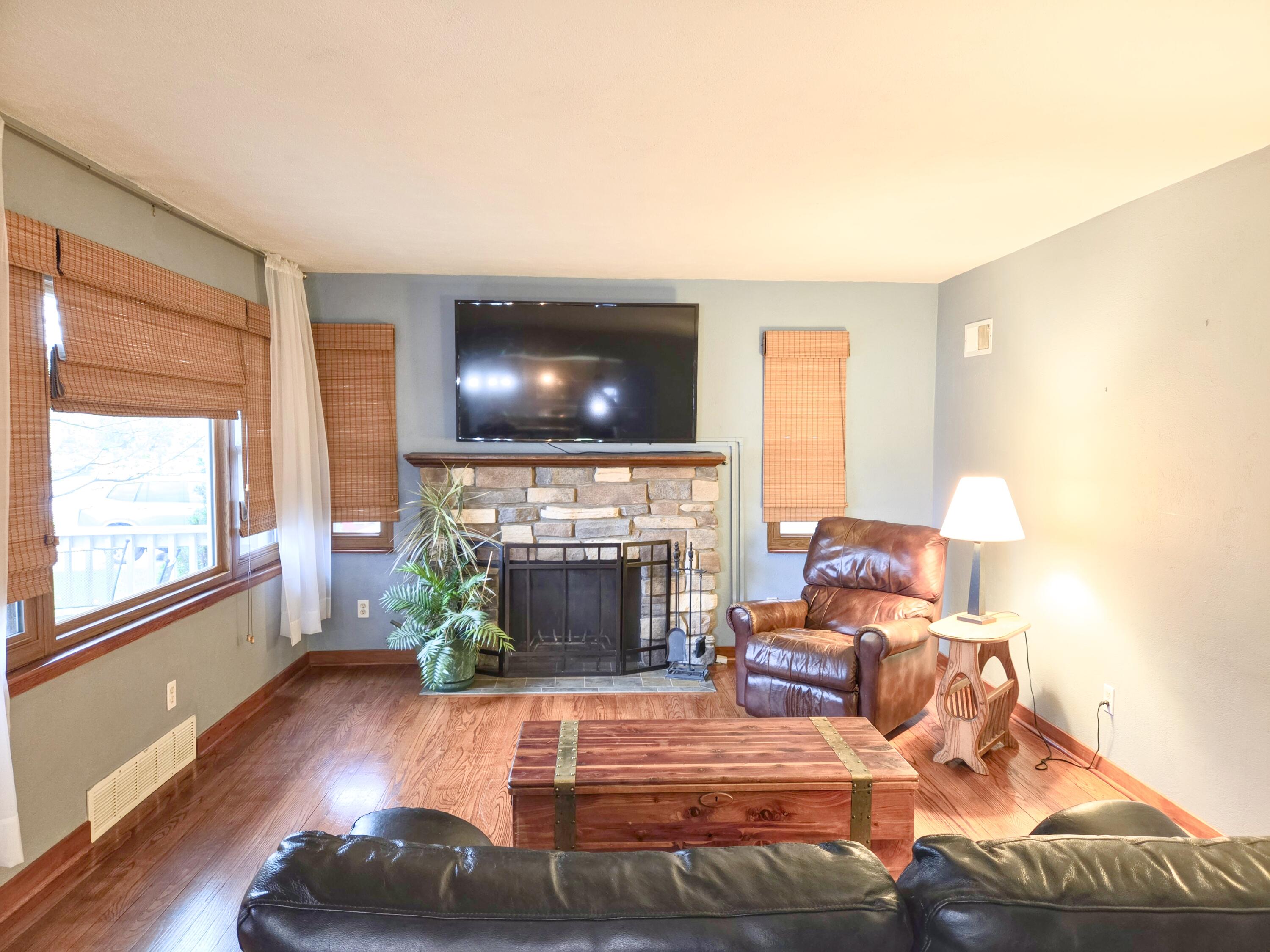 707 North Broad Street Griffith, IN 46319 - Photo 8 of 21 3000x2250