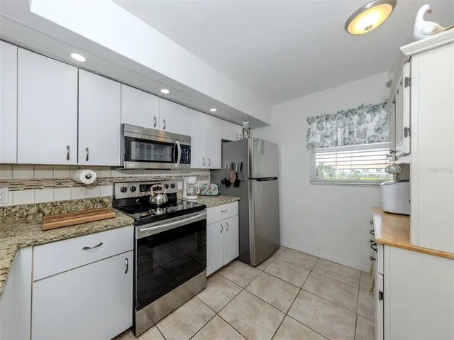 $2,500 | 26333 Nadir Road, Unit 105, Punta Gorda, FL 33983