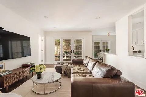$850,000 | 1010 Palm Avenue, Unit 106, West Hollywood, CA 90069