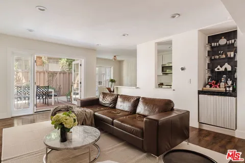$850,000 | 1010 Palm Avenue, Unit 106, West Hollywood, CA 90069