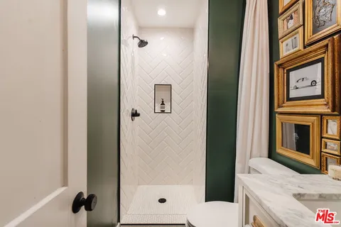 $850,000 | 1010 Palm Avenue, Unit 106, West Hollywood, CA 90069