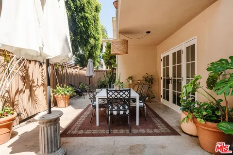 $850,000 | 1010 Palm Avenue, Unit 106, West Hollywood, CA 90069