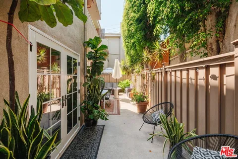 $850,000 | 1010 Palm Avenue, Unit 106, West Hollywood, CA 90069