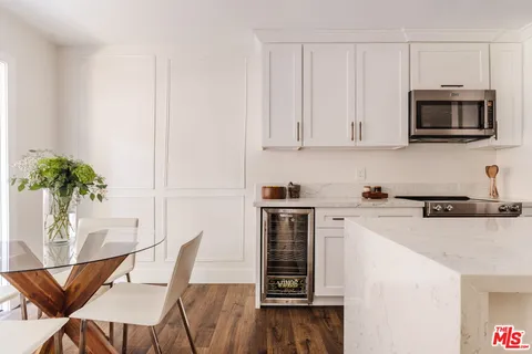 $850,000 | 1010 Palm Avenue, Unit 106, West Hollywood, CA 90069
