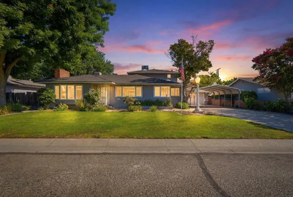 $449,900 | 2416 West Fairview Court, Visalia, CA 93277