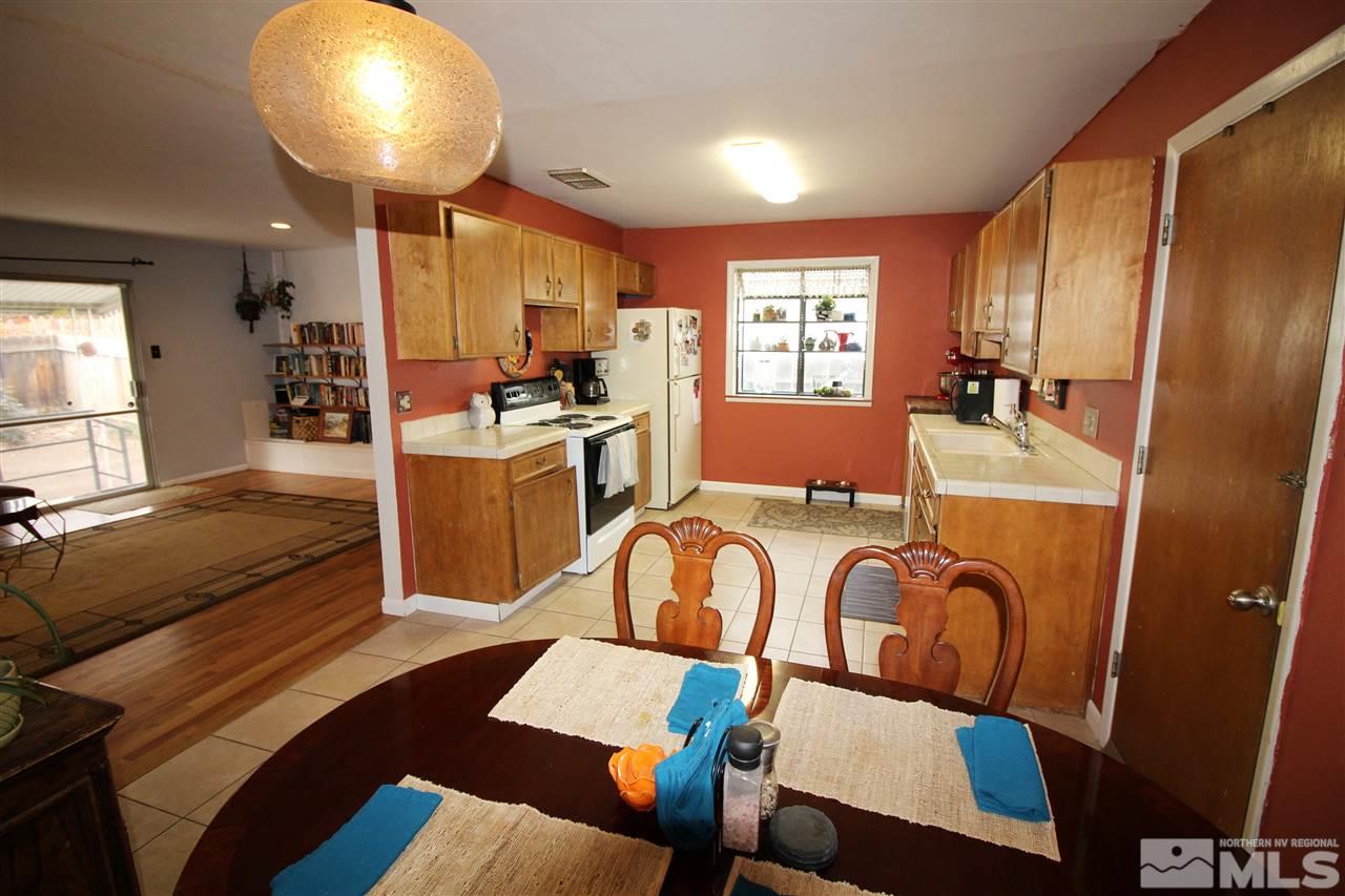 1439 Exeter Way Reno, NV 89503 - Photo 5 of 12 Photo 5
