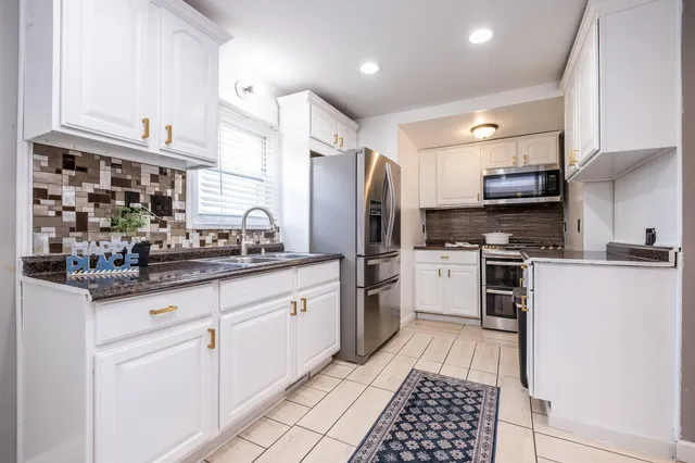 $169,000 | 187 Wall Street, Pontiac, MI 48342