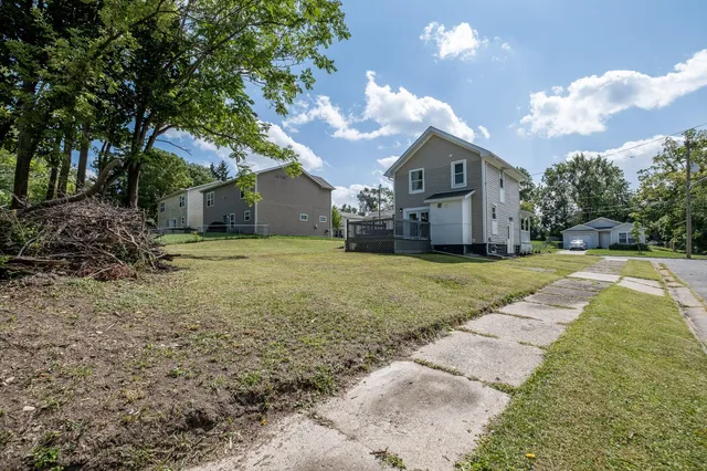 $169,000 | 187 Wall Street, Pontiac, MI 48342