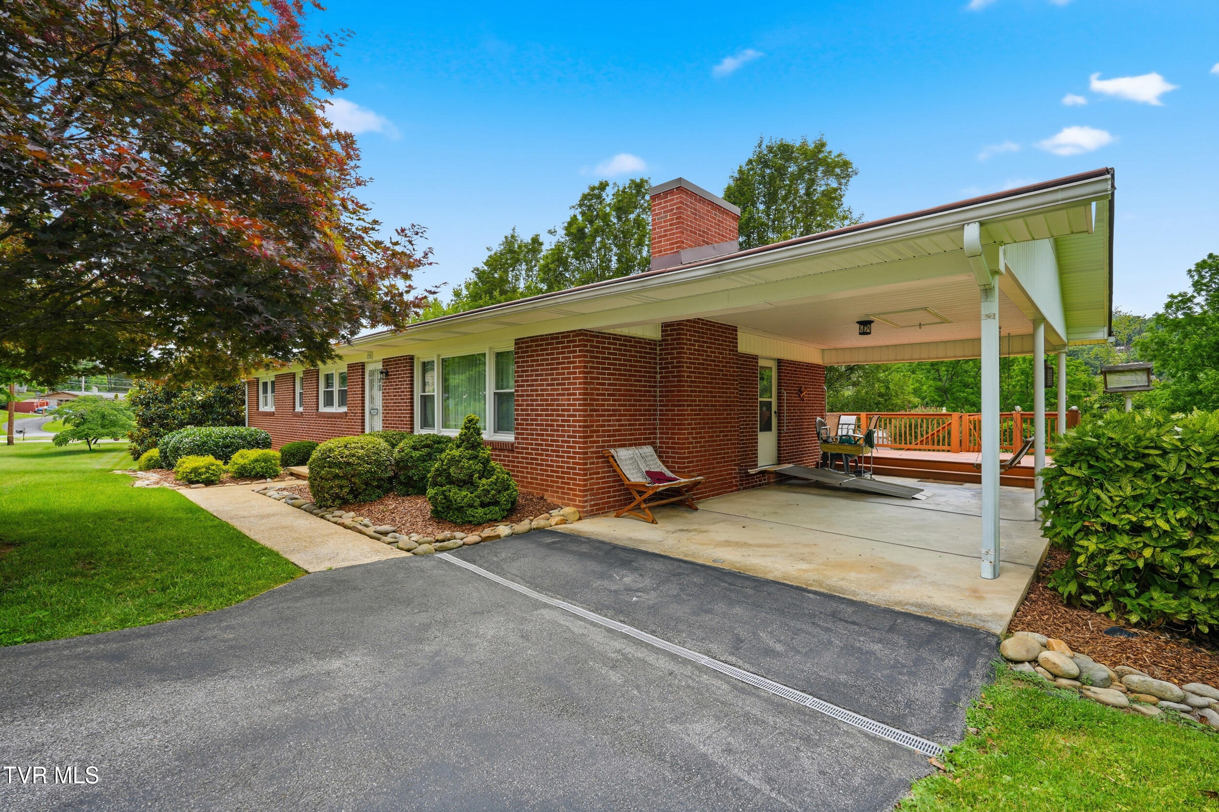716 Kendrick Creek Road Kingsport, TN 37663 - Photo 5 of 45 3_716 kendrick creek rd-10