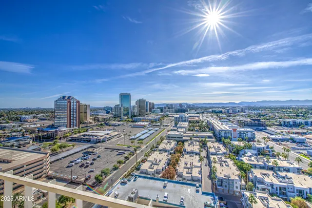 $399,995 | 207 West Clarendon Avenue, Unit 20B, Phoenix, AZ 85013