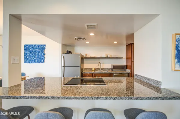 $399,995 | 207 West Clarendon Avenue, Unit 20B, Phoenix, AZ 85013