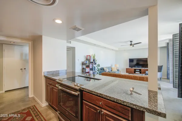 $399,995 | 207 West Clarendon Avenue, Unit 20B, Phoenix, AZ 85013