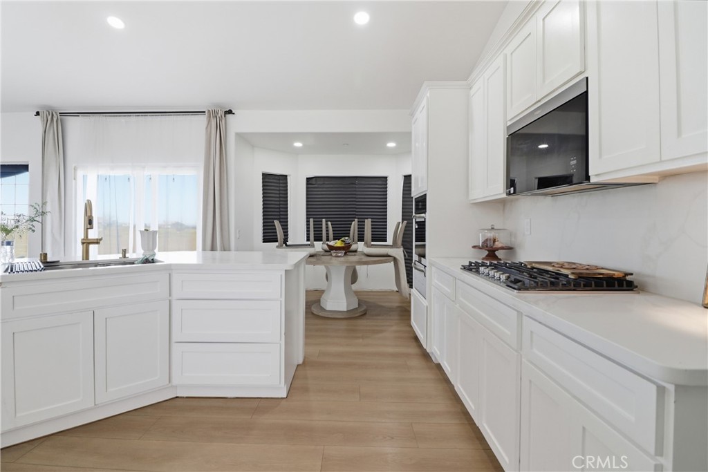 7576 Sunset Road Phelan, CA 92371 - Photo 11 of 39