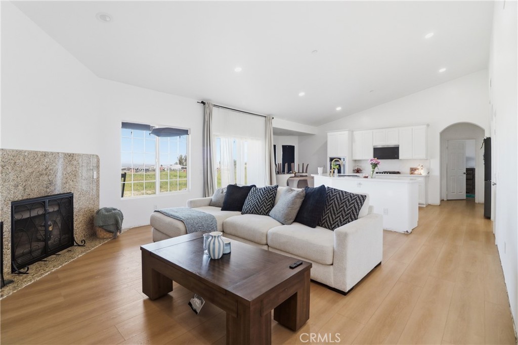 7576 Sunset Road Phelan, CA 92371 - Photo 7 of 39