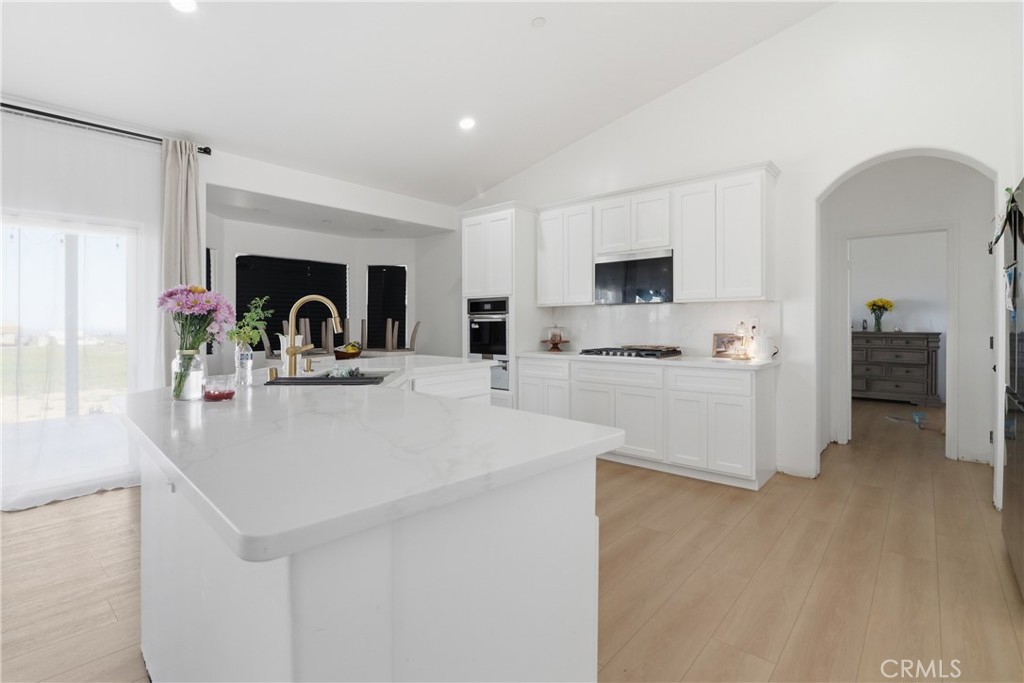 7576 Sunset Road Phelan, CA 92371 - Photo 10 of 39