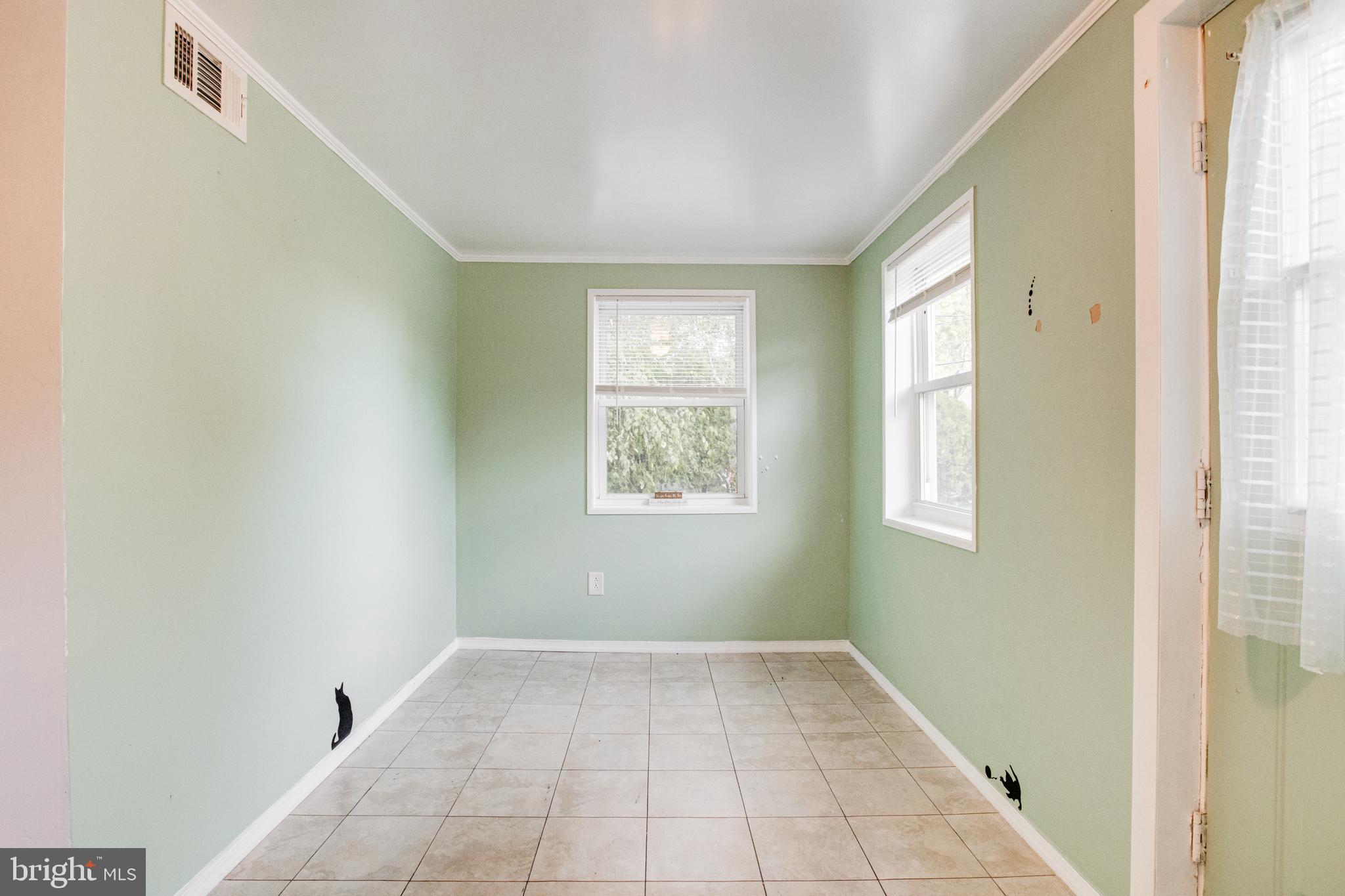 912 Sue Grove Road Baltimore, MD 21221 - Photo 8 of 58 Gallery Image 8