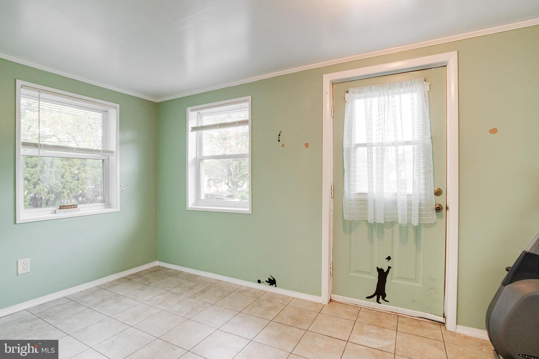 912 Sue Grove Road Baltimore, MD 21221 - Photo 9 of 58 Gallery Image 9