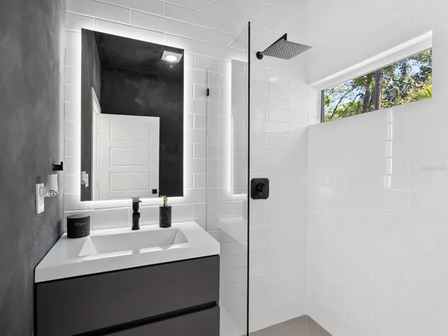 $1,450,000 | 2159 Hawthorne Street, Sarasota, FL 34239