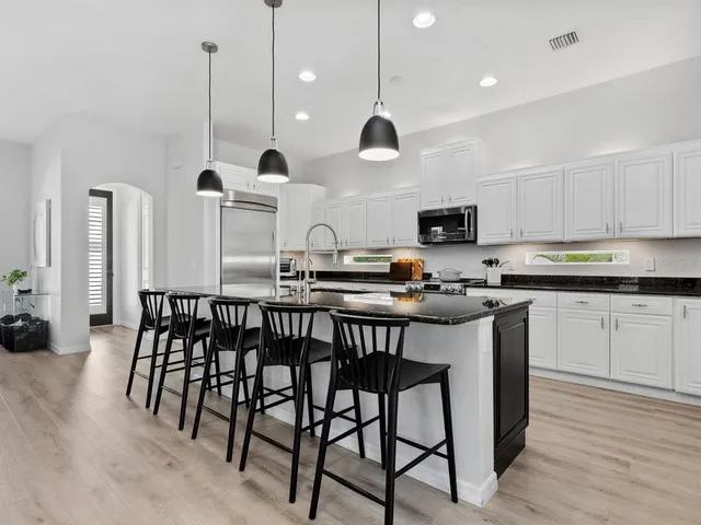 $1,450,000 | 2159 Hawthorne Street, Sarasota, FL 34239