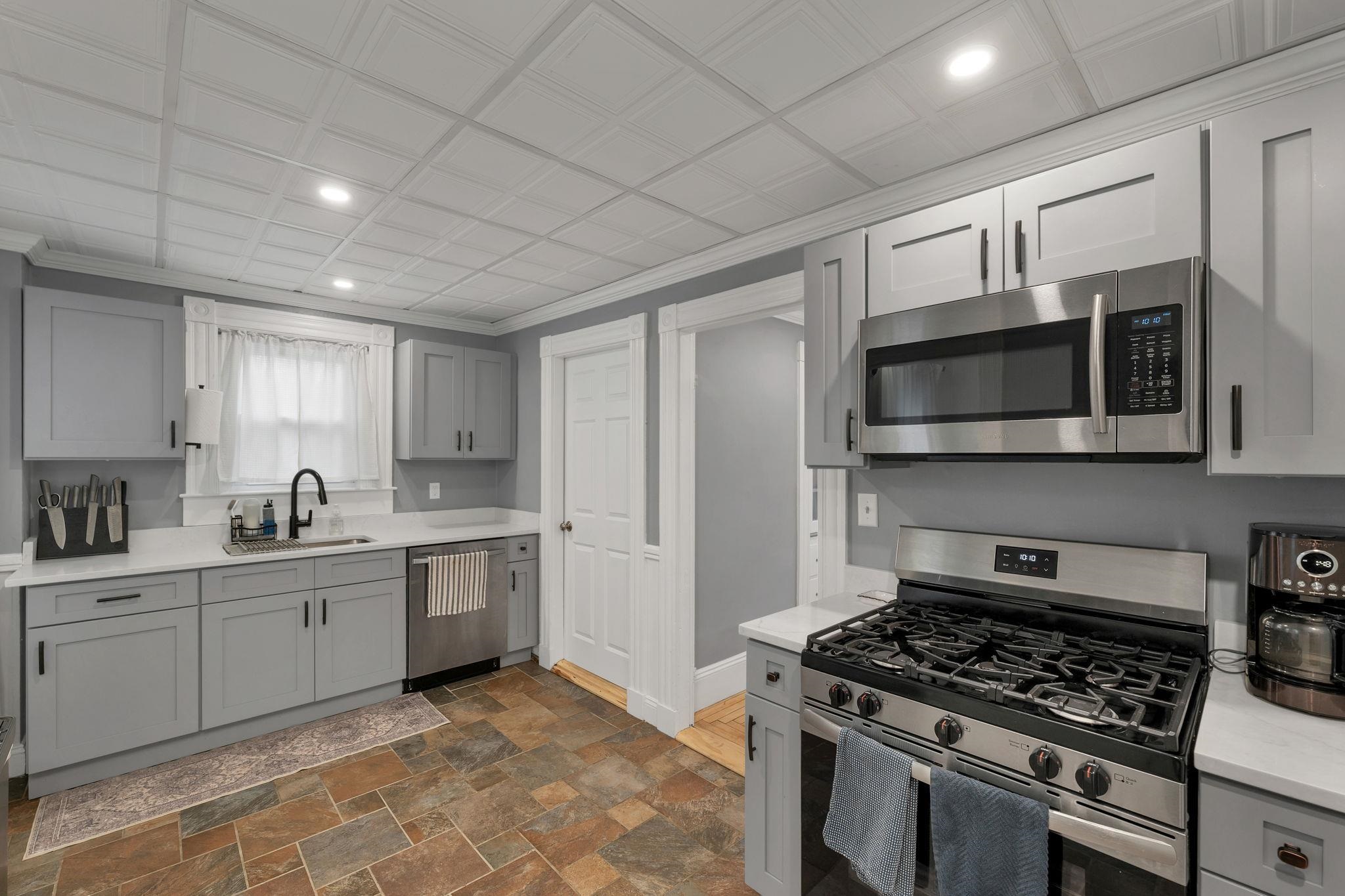 74 Charles Street, Unit 2 AKA A Rochester, NH 03867 - Photo 14 of 53