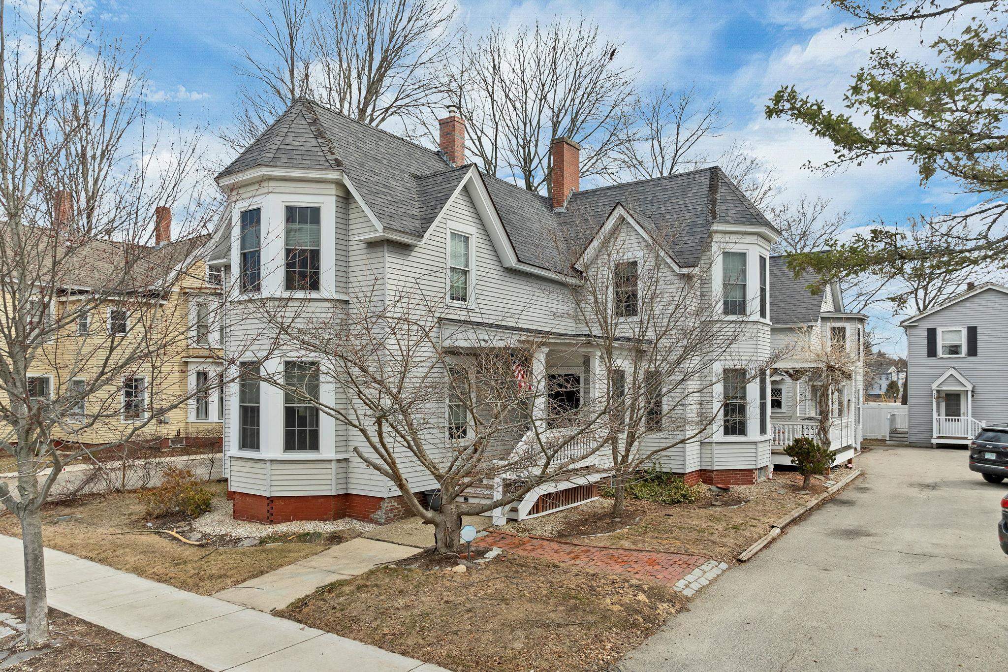 74 Charles Street, Unit 2 AKA A Rochester, NH 03867 - Photo 2 of 53