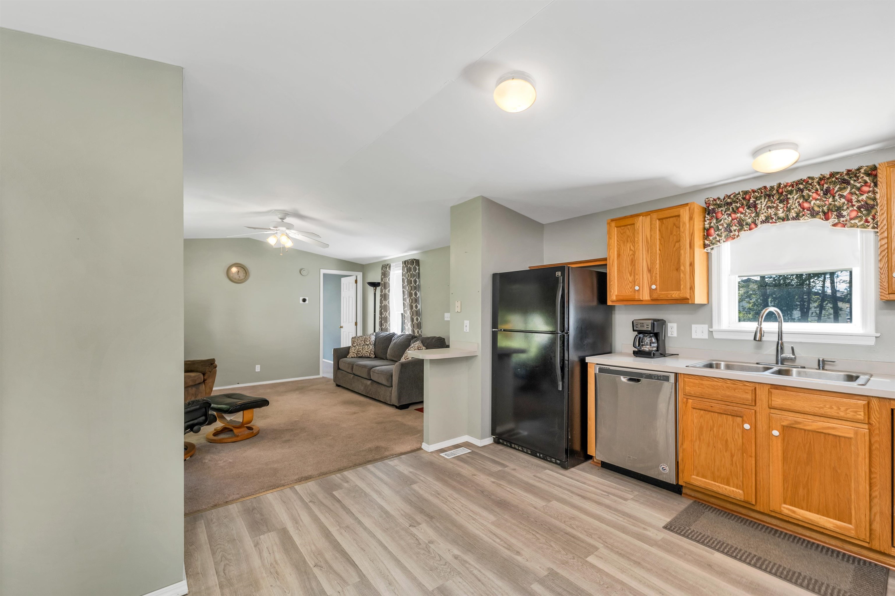 2 Hemlock Road Tilton, NH 03276 - Photo 7 of 35