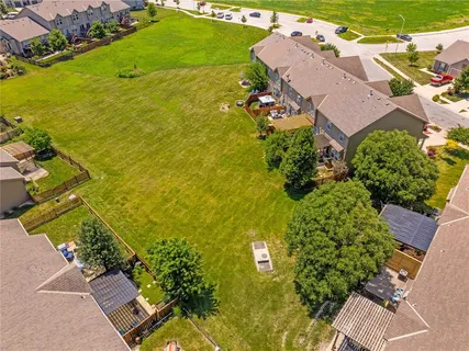 $279,000 | 725 West Jefferson Street, Gardner, KS 66030
