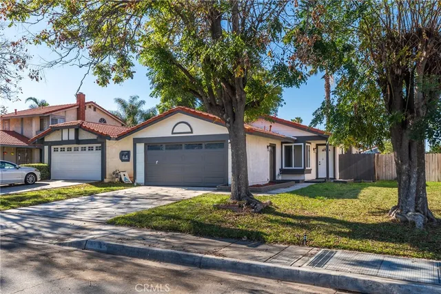 $524,999 | 807 Santa Fe Lane, Colton, CA 92324