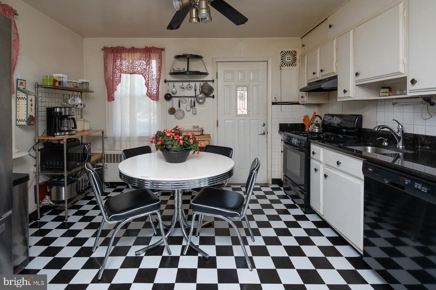 1801 Rhawn Street Philadelphia, PA 19111 - Photo 6 of 21 Gallery Image 6
