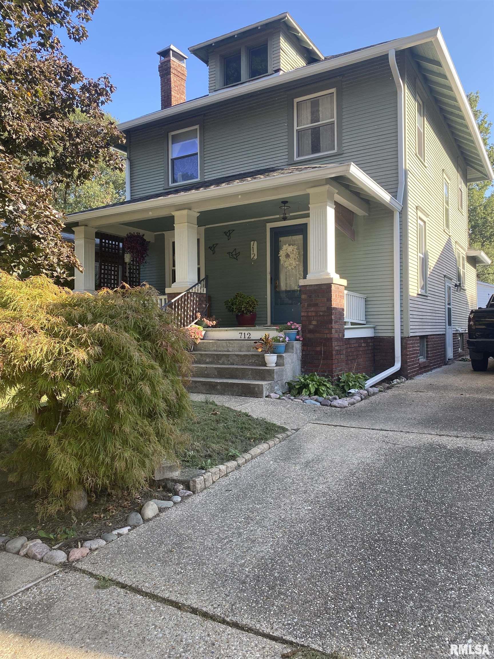 712 West Fayette Avenue Springfield, IL 62704 - Photo 1 of 41 Gallery Image 1