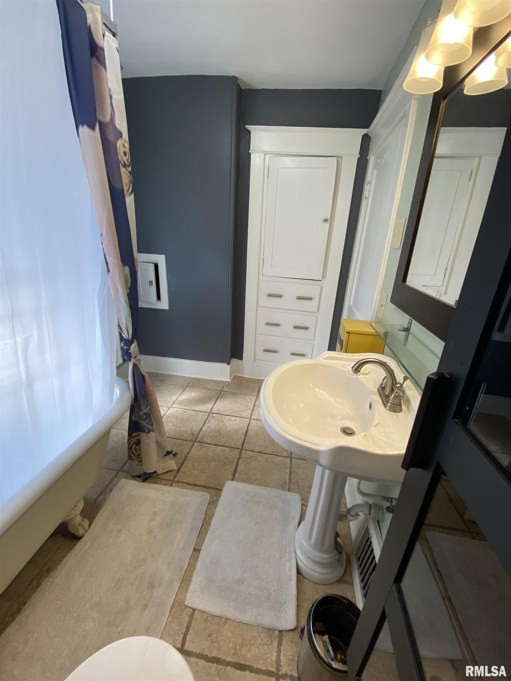 712 West Fayette Avenue Springfield, IL 62704 - Photo 23 of 41 Gallery Image 23