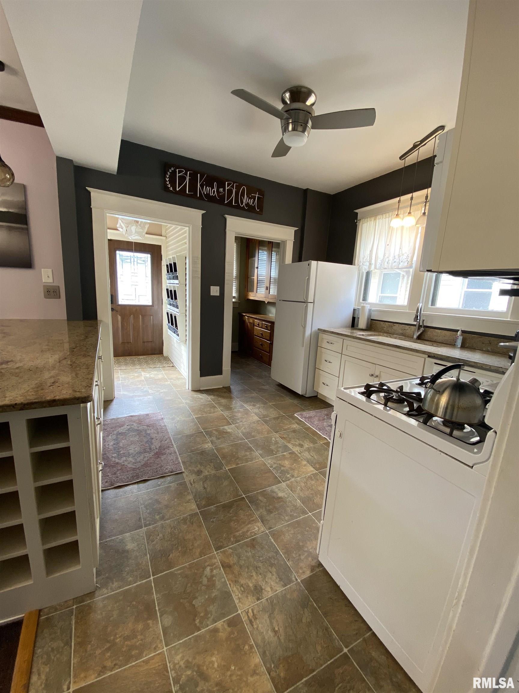 712 West Fayette Avenue Springfield, IL 62704 - Photo 8 of 41 Gallery Image 8
