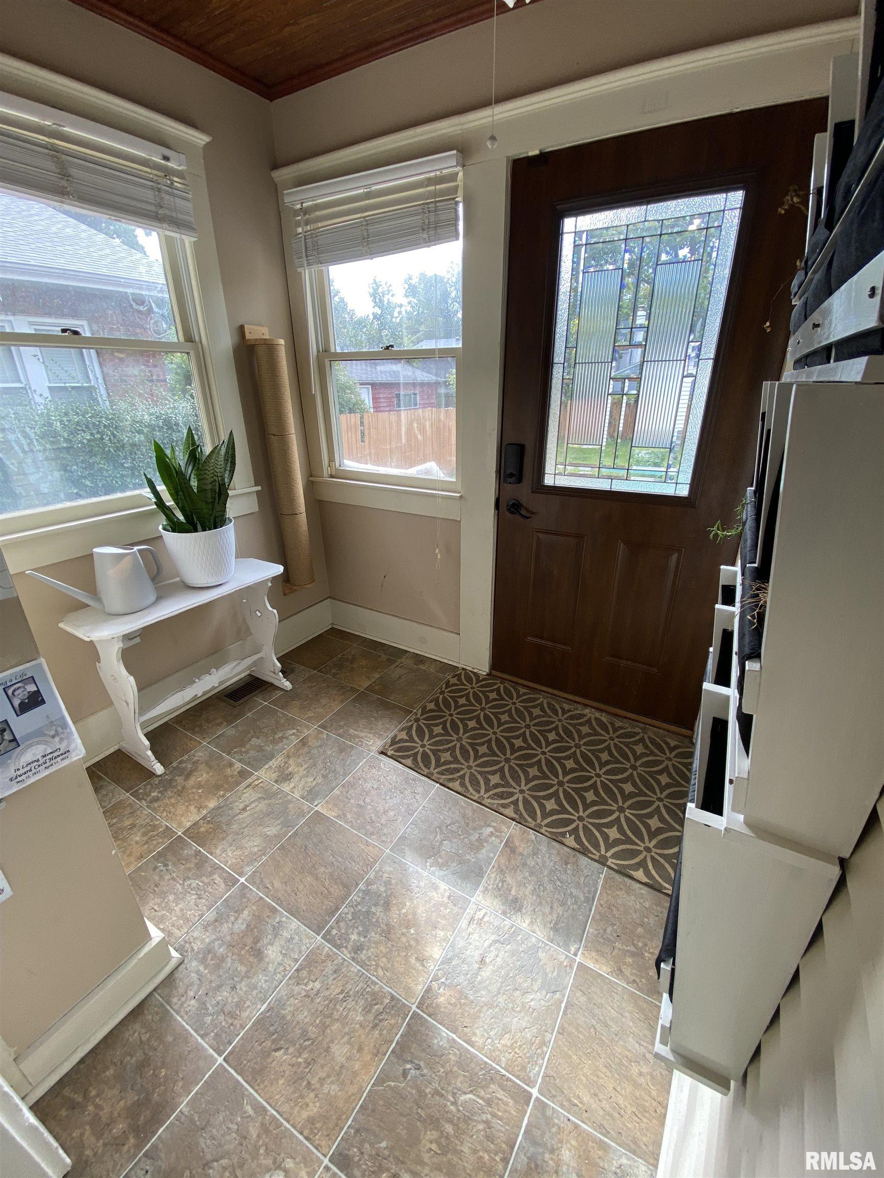 712 West Fayette Avenue Springfield, IL 62704 - Photo 10 of 41 Gallery Image 10